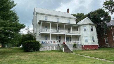 Photo of 15 bedrooms! Former Hotel Sprinkle, Circa 1857 in Rural Retreat, Virginia. $149,500